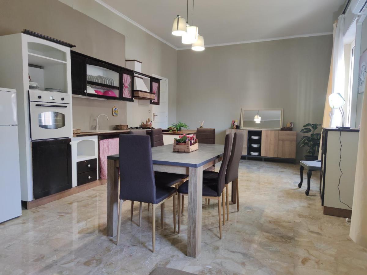 Appartamenti Ai Giardini Palermo Bilik gambar